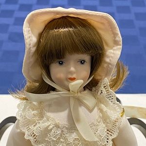 Gotham Doll of‎ the month November~1983